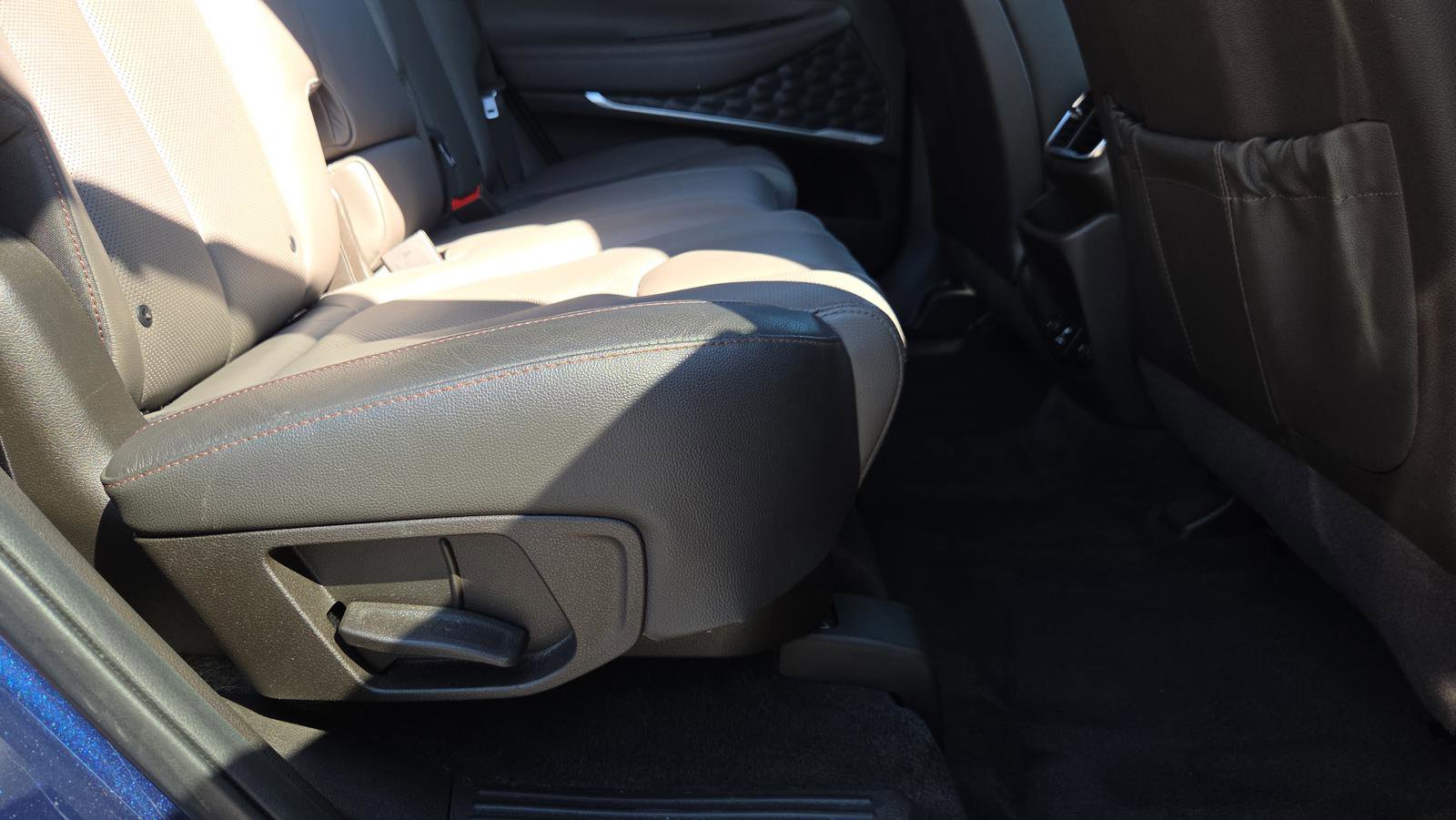 Used 2020 Hyundai Santa Fe Limited image 16