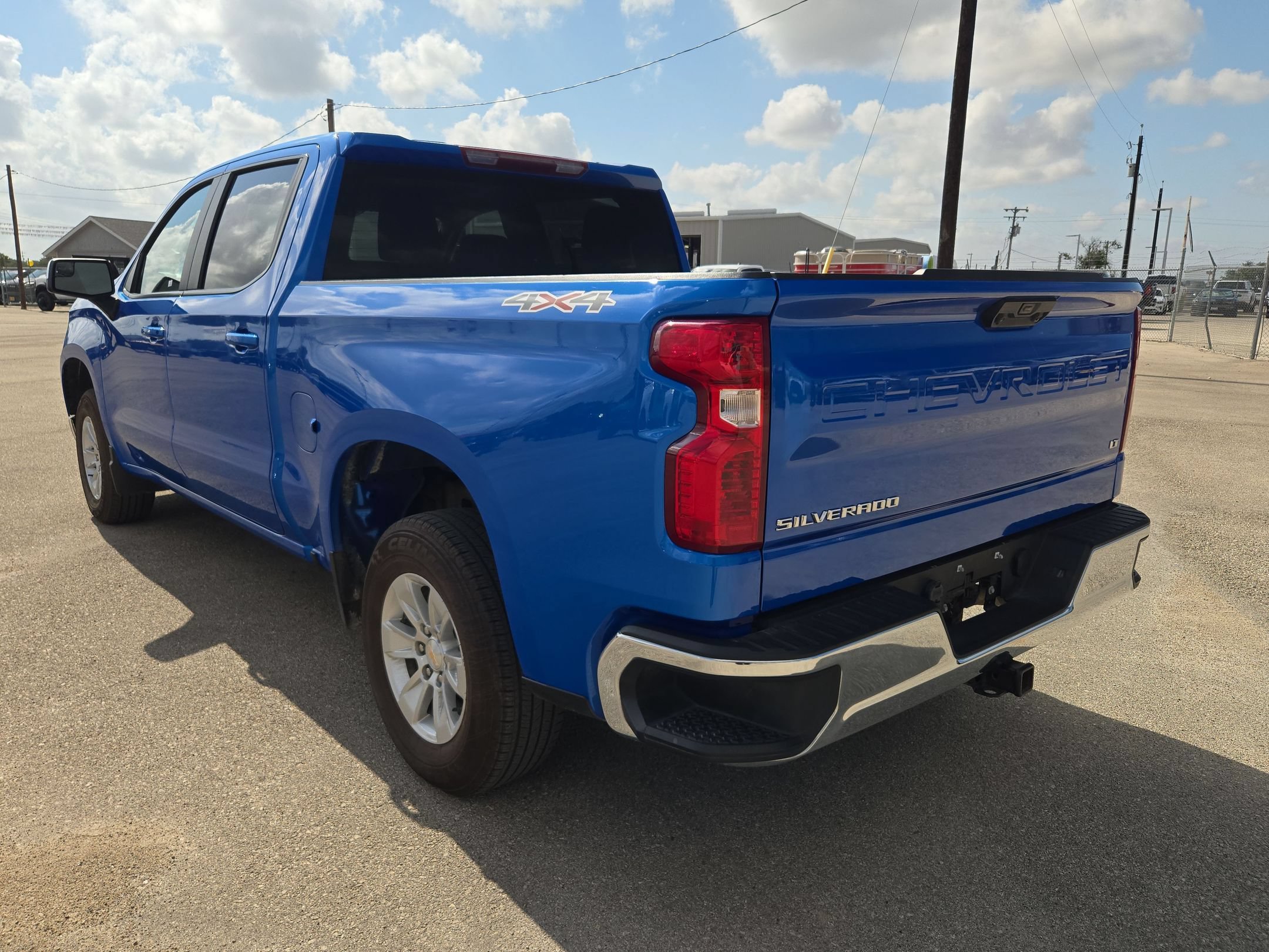 Used 2025 Chevrolet Silverado 1500 LT AWD/4WD image 5