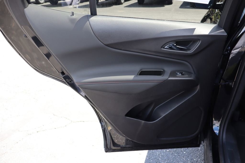 Used 2024 Chevrolet Equinox RS FWD image 29
