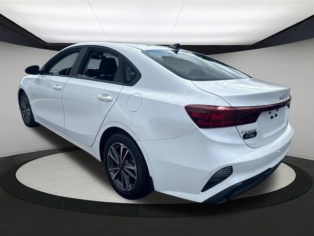 Used 2023 Kia Forte LXS image 9