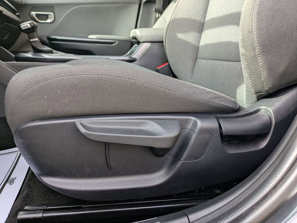 Used 2025 Kia K4 LXS image 14