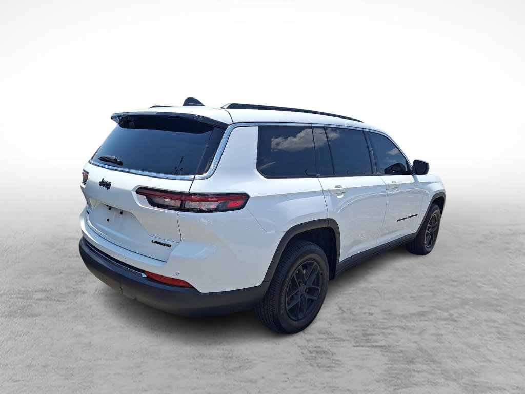 Used 2024 Jeep Grand Cherokee L Laredo w/ Luxury Tech Group I AWD/4WD image 3