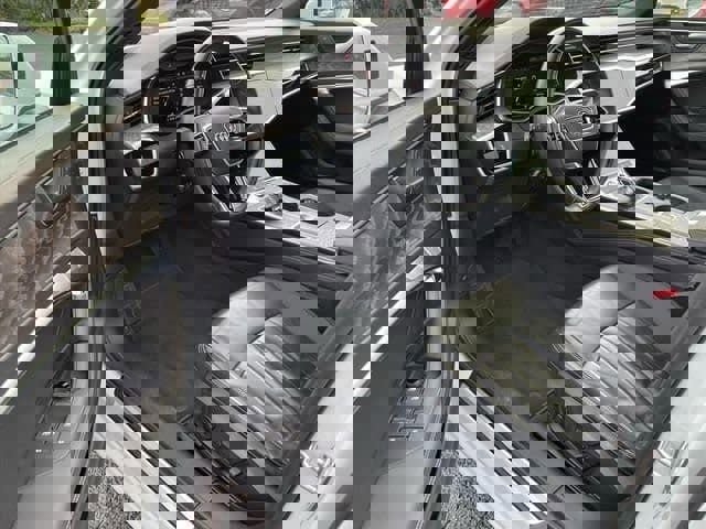 Used 2024 Audi A6 Premium Plus image 9