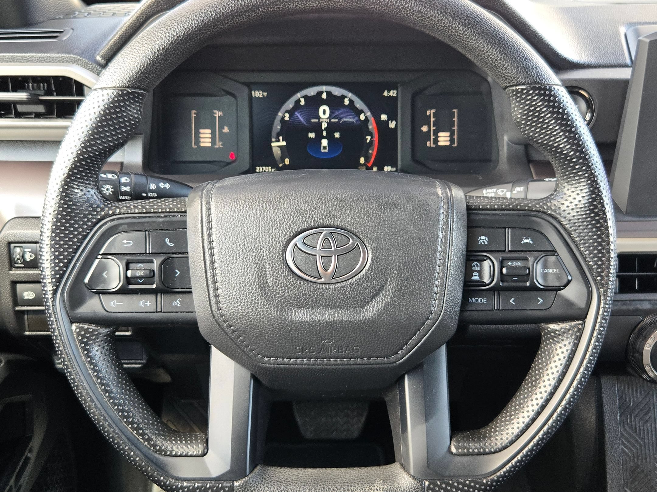 Used 2025 Toyota Tacoma SR5 AWD/4WD image 20