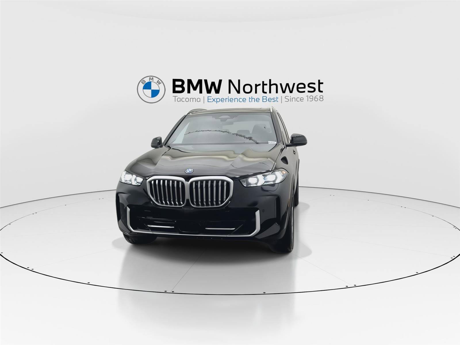 New 2026 BMW X5 xDrive50e w/ Climate Comfort Package image 8