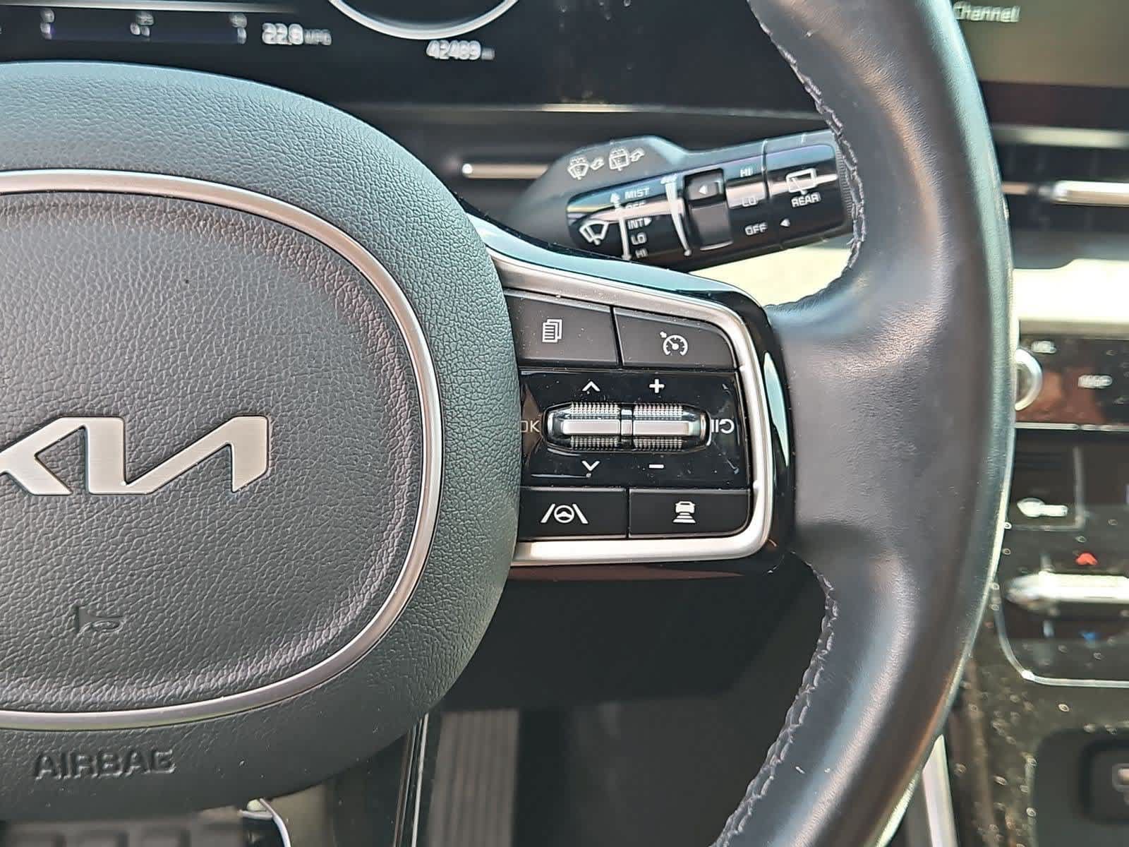 Used 2023 Kia Carnival SX FWD image 23