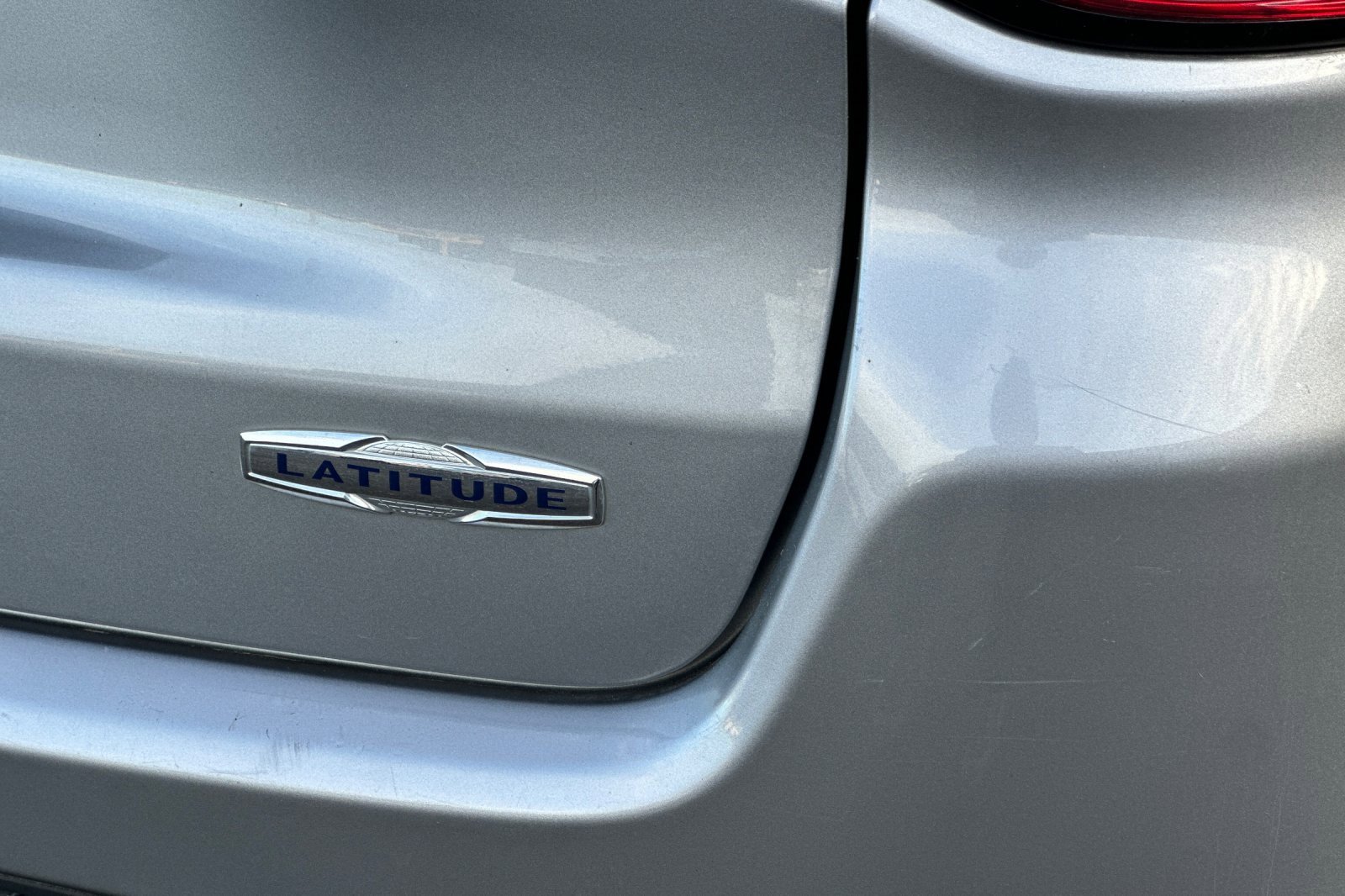 Used 2024 Jeep Compass Latitude image 47