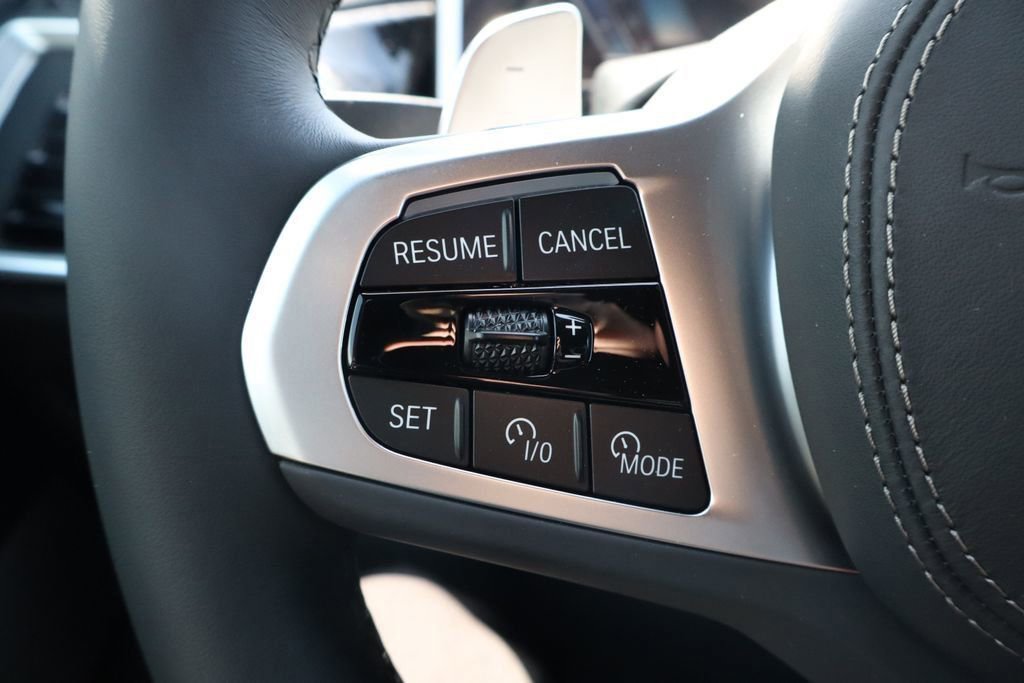 New 2026 BMW X5 xDrive50e image 32