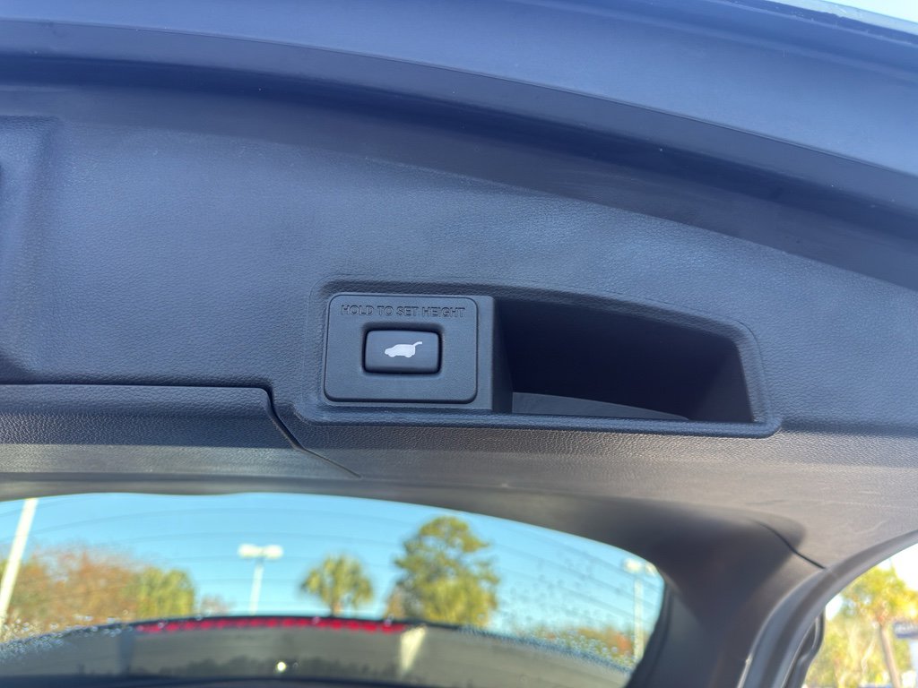 Used 2023 Acura RDX AWD w/ Advance Package image 10