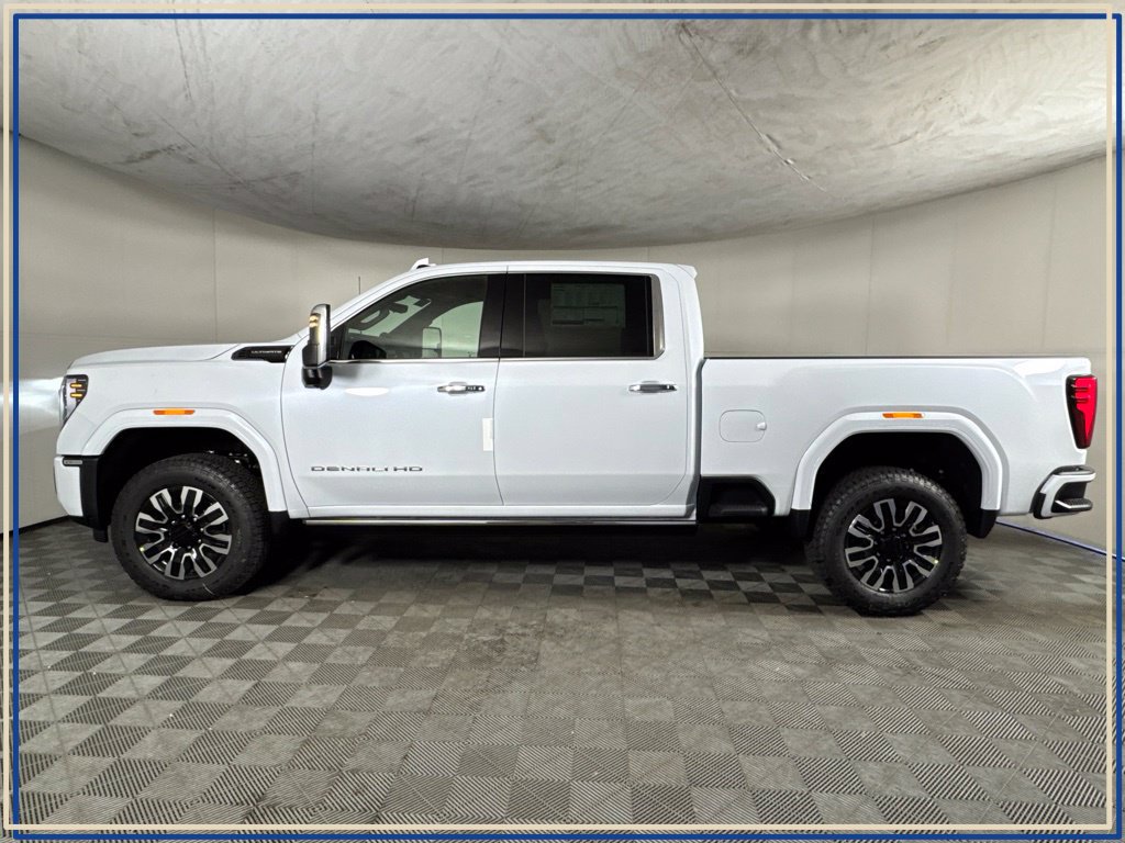 New 2026 GMC Sierra 3500 Denali Ultimate AWD/4WD image 8