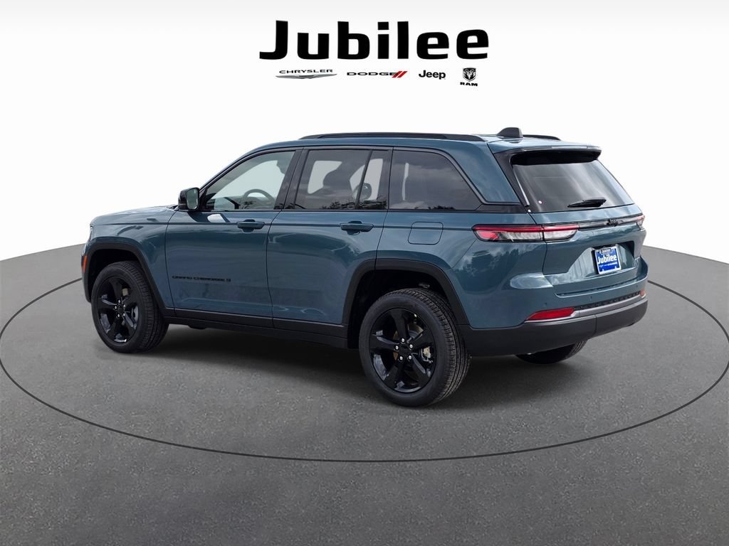 New 2026 Jeep Grand Cherokee Limited w/ Limited Altitude Package RWD image 4