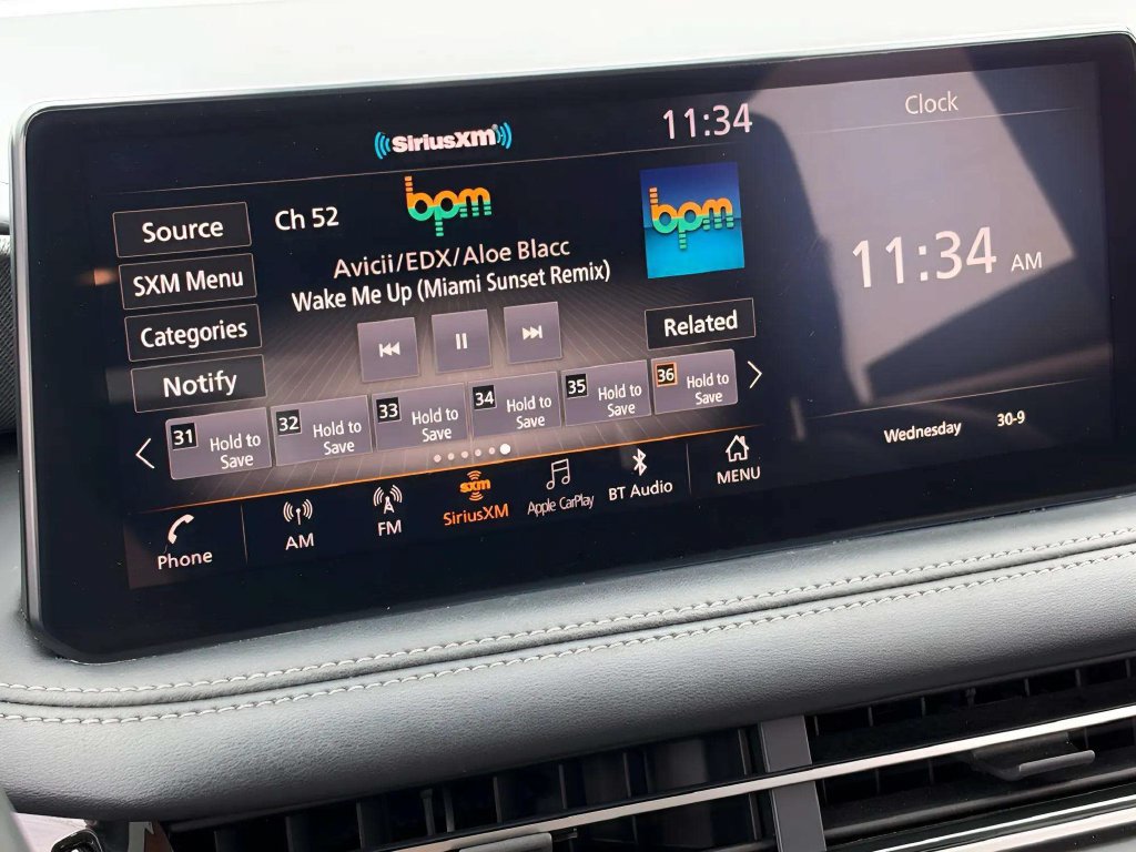 Used 2023 INFINITI QX60 Luxe AWD/4WD image 17