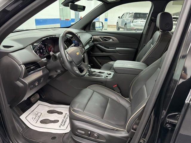 Used 2023 Chevrolet Traverse Premier image 22