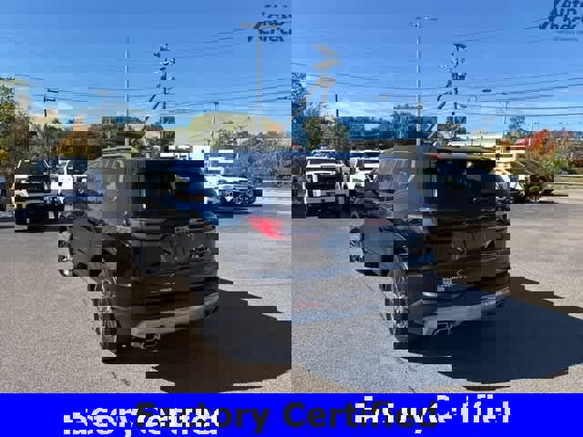 Certified 2025 GMC Acadia Elevation image 5