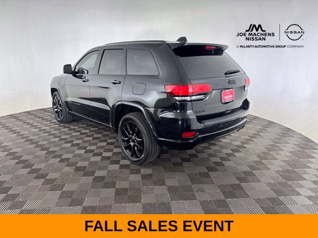 Used 2019 Jeep Grand Cherokee Altitude AWD/4WD image 15