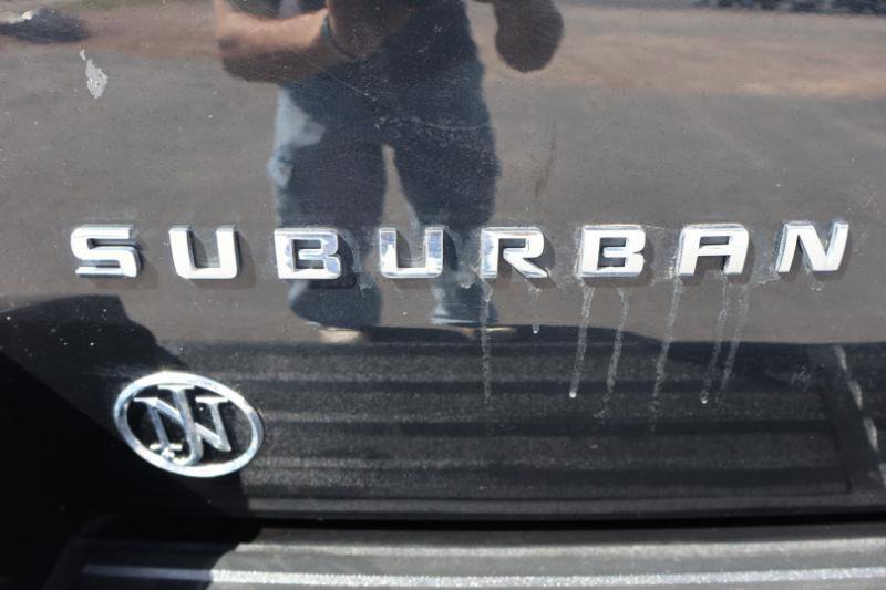 Used 2014 Chevrolet Suburban LT image 10