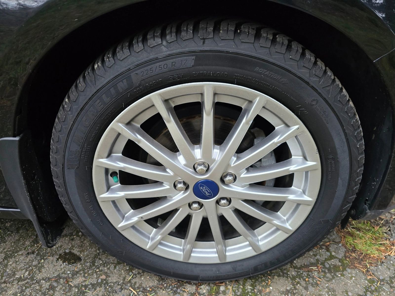 Used 2015 Ford Focus Electric Hatchback w/ Exterior Protection Package image 9