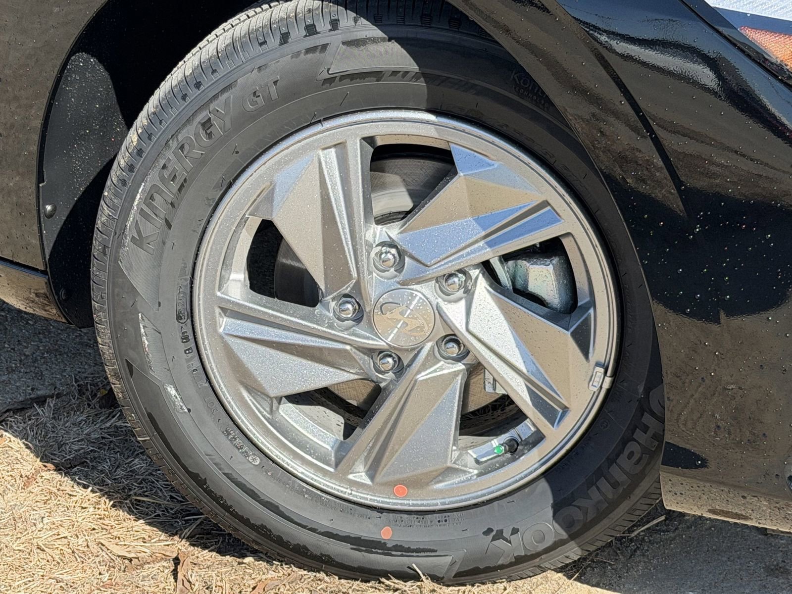 Certified 2026 Hyundai Elantra SE FWD image 10