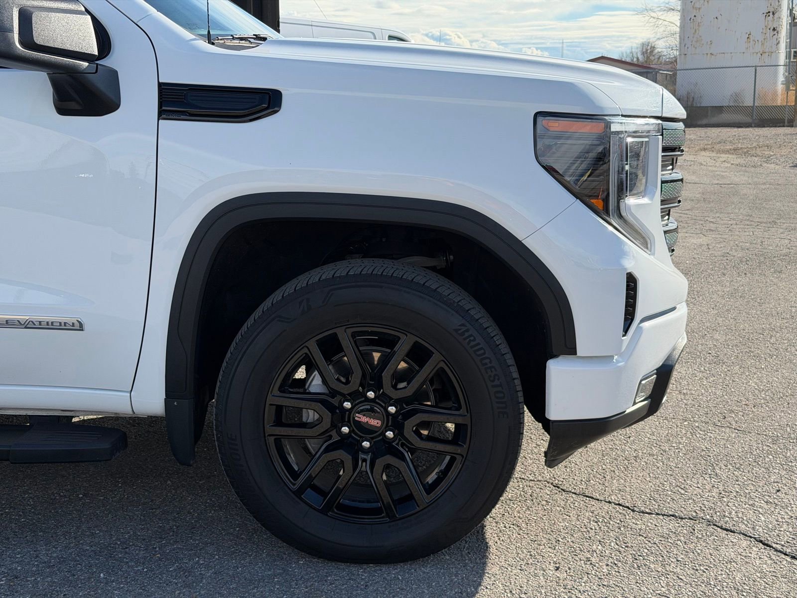 Used 2024 GMC Sierra 1500 Elevation image 4