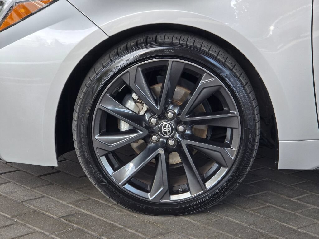 Used 2024 Toyota Corolla XSE FWD image 9