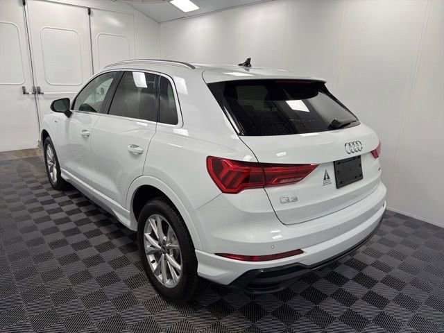 Used 2022 Audi Q3 2.0T Premium Plus w/ Premium Plus Package image 4