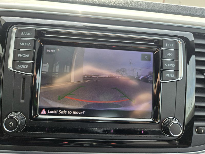 Used 2019 Volkswagen Beetle 2.0T SE image 17