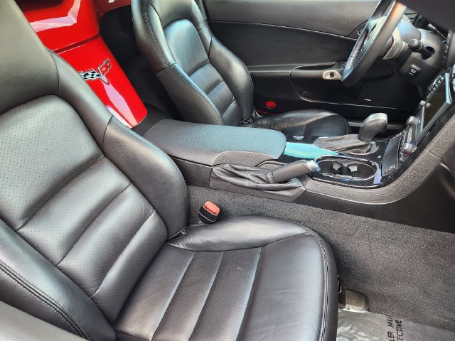 Used 2008 Chevrolet Corvette Convertible w/ Preferred Equipment Group RWD image 21