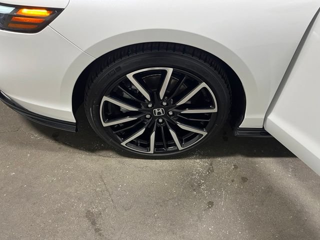 Used 2024 Honda Accord Touring image 31