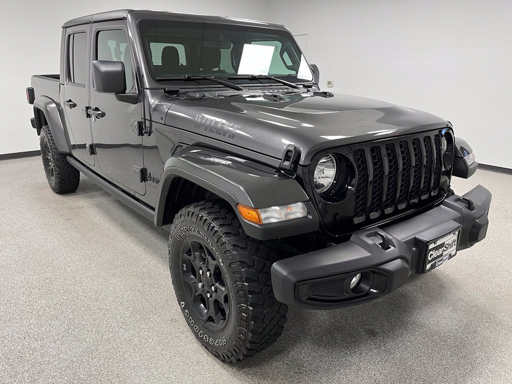 Used 2023 Jeep Gladiator Sport AWD/4WD image 2