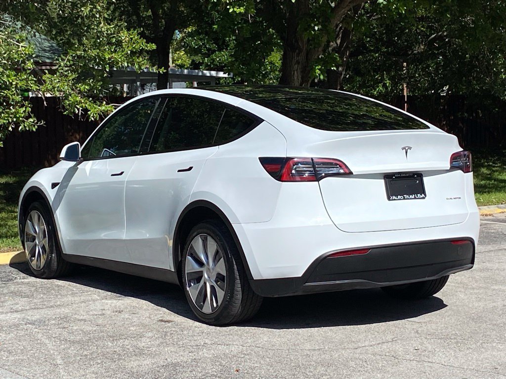Used 2023 Tesla Model Y Long Range AWD/4WD image 10
