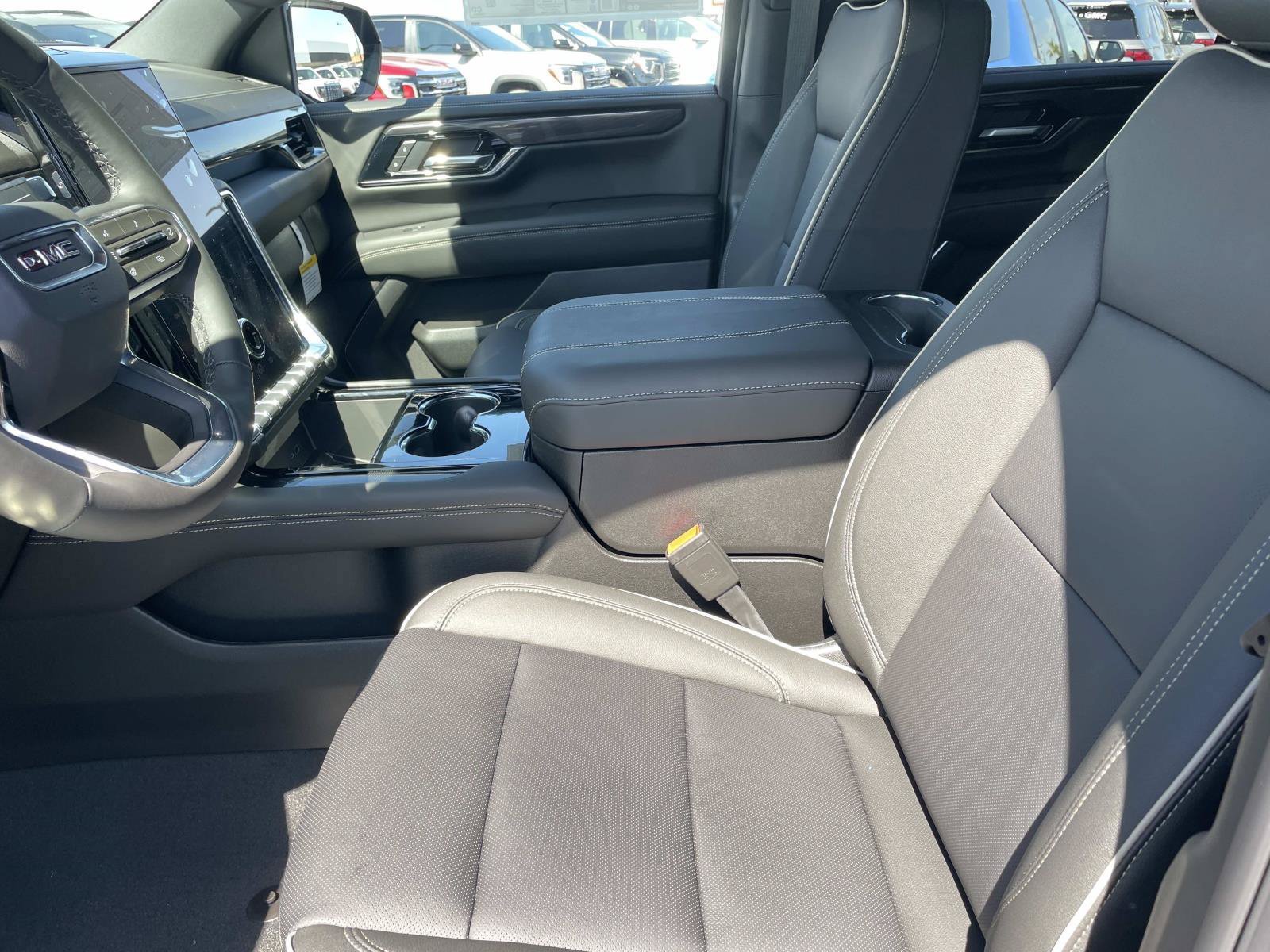 New 2026 GMC Yukon XL Elevation RWD image 19