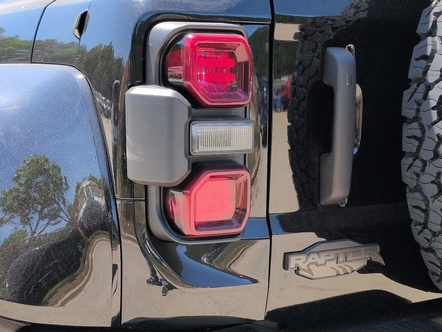 New 2026 Ford Bronco Raptor w/ Interior Carbon Fiber Pack AWD/4WD image 12
