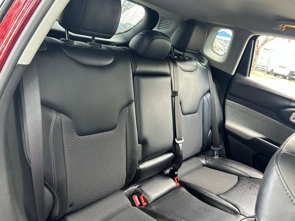 Certified 2022 Jeep Compass Latitude image 38