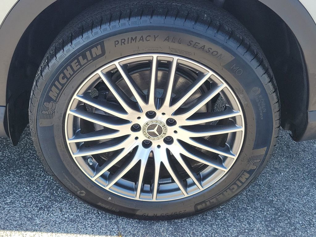New 2026 Mercedes-Benz GLC 300 4MATIC image 9