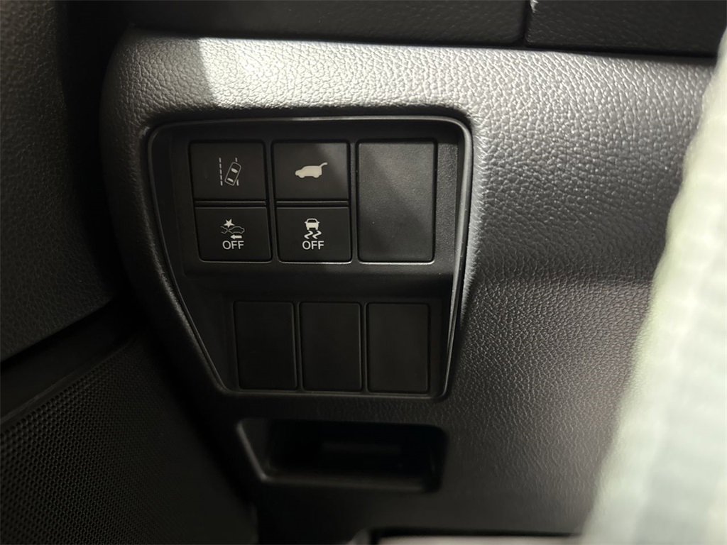 Used 2019 Honda CR-V Touring image 18