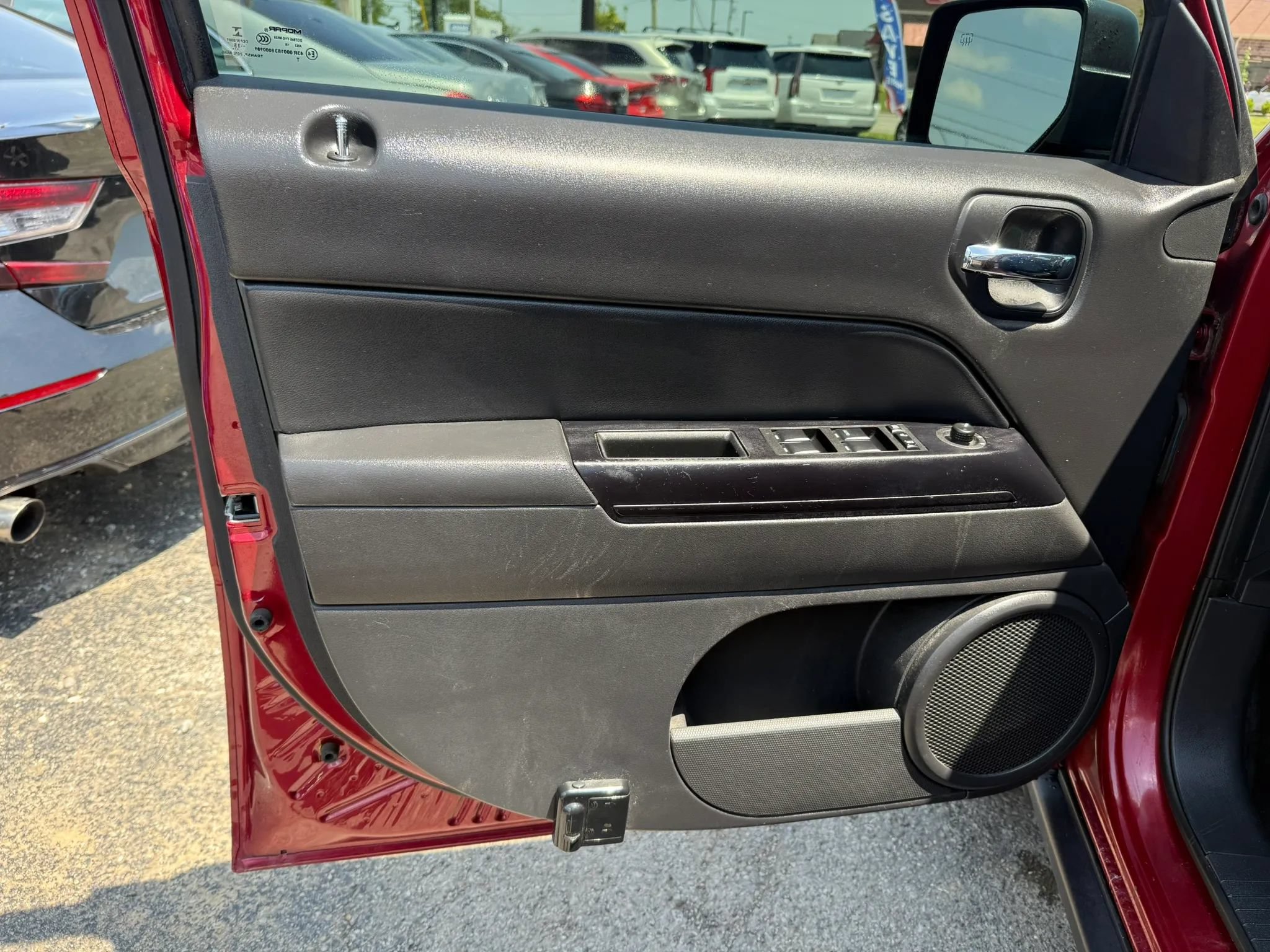 Used 2016 Jeep Patriot High Altitude AWD/4WD image 10
