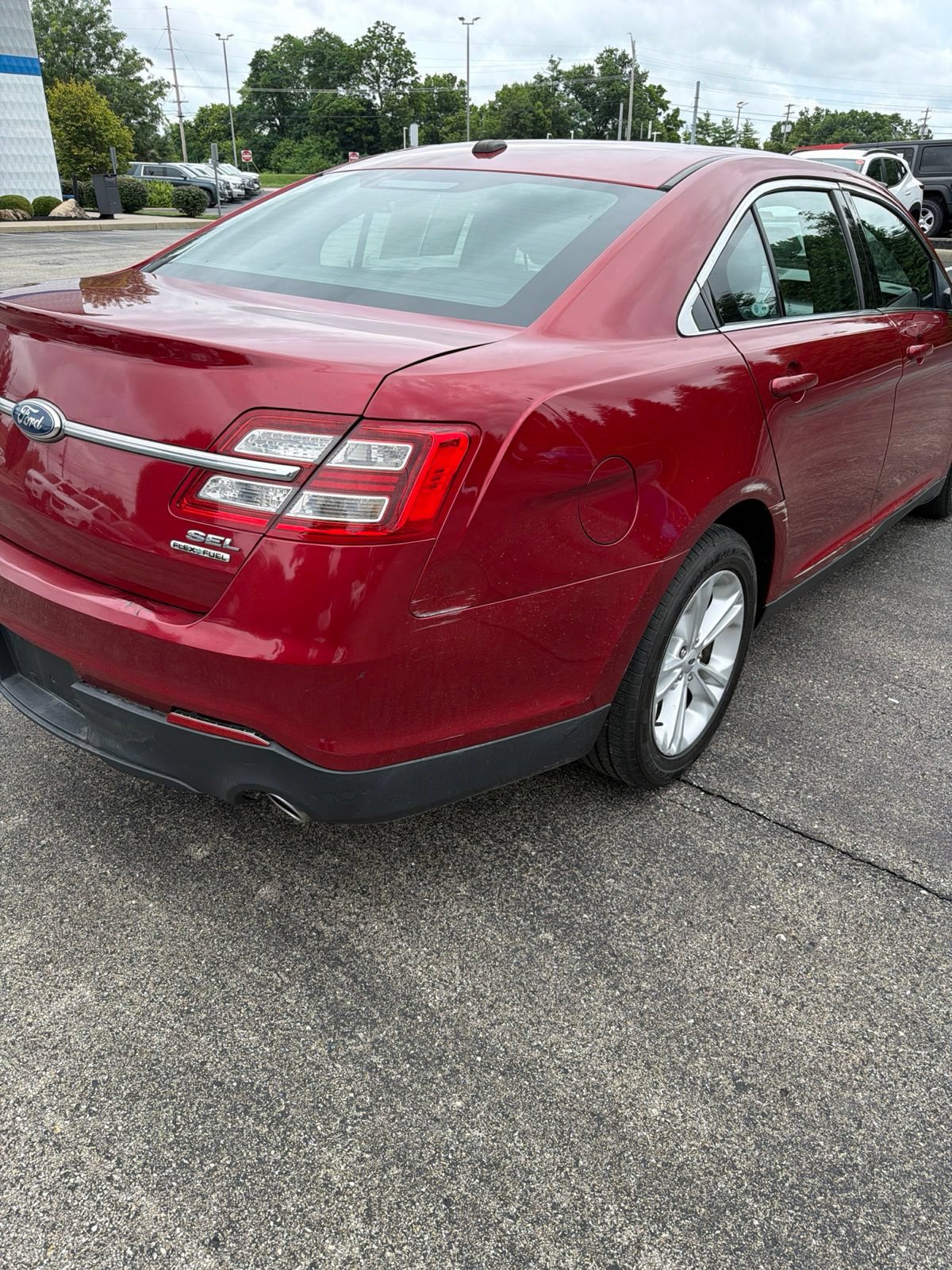 Used 2013 Ford Taurus SEL FWD image 5
