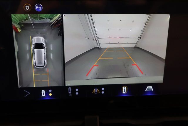 New 2026 Chevrolet Equinox ACTIV w/ Convenience Package III image 25