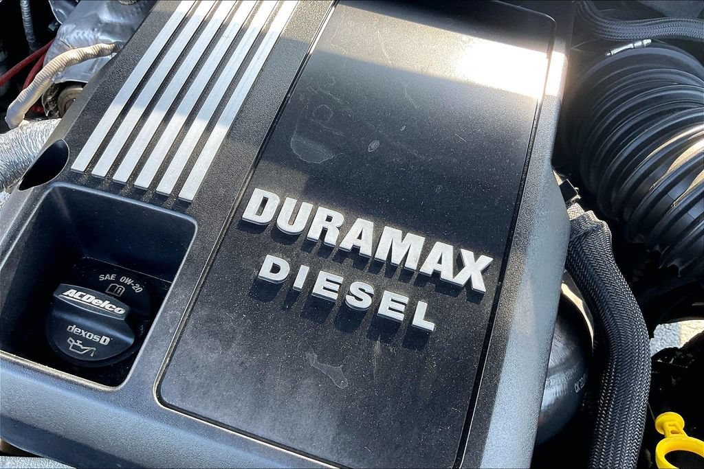 Used 2024 Chevrolet Silverado 1500 ZR2 w/ Technology Package AWD/4WD image 35