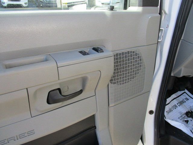 Used 2019 Ford E-350 and Econoline 350 Super Duty w/ Power Windows & Locks Group RWD image 18