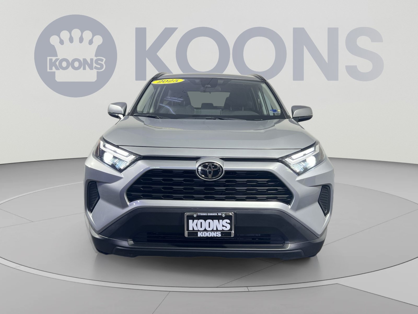 Used 2025 Toyota RAV4 XLE AWD/4WD image 10