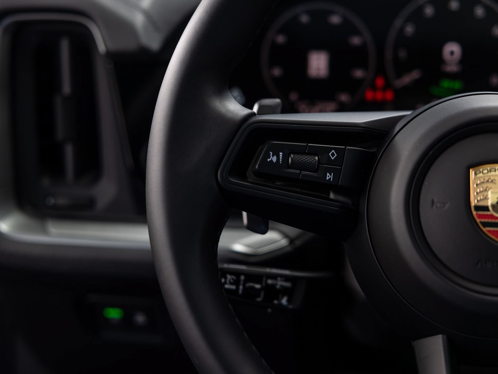 Certified 2026 Porsche Cayenne E-Hybrid AWD/4WD image 48