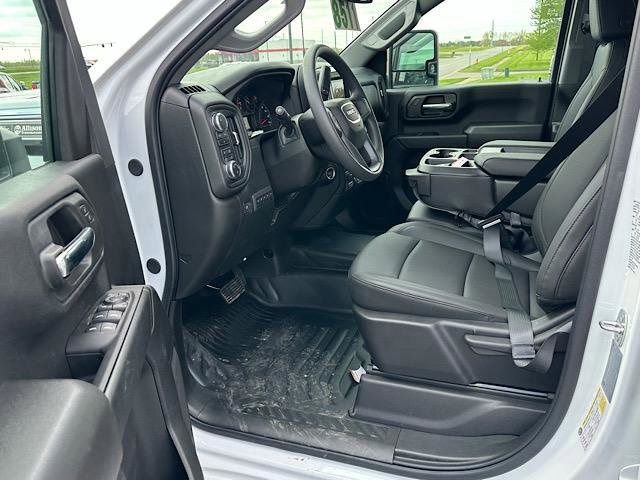 New 2024 GMC Sierra 3500 Pro w/ Convenience Package image 13