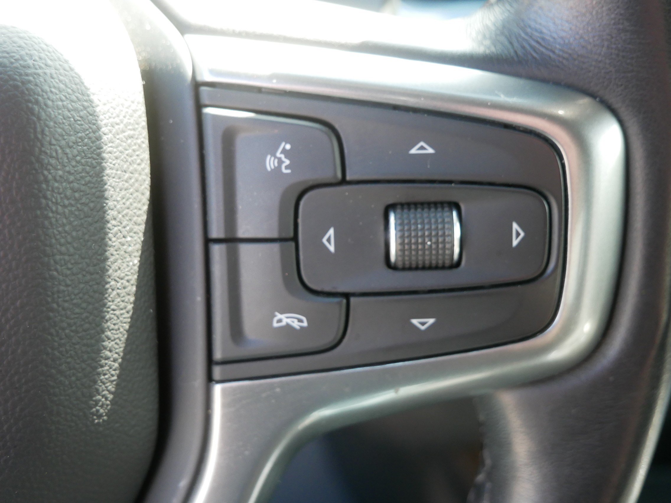Used 2023 Chevrolet Silverado 1500 RST AWD/4WD image 26