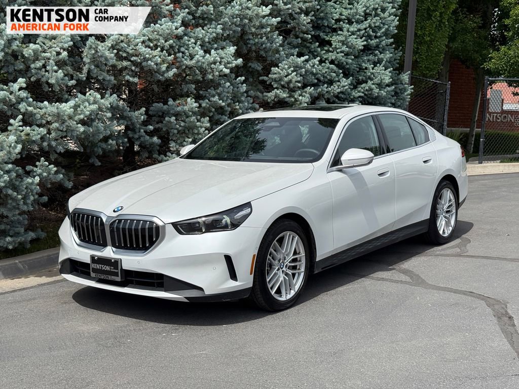 Used 2025 BMW 530i xDrive 530i xDrive image 3