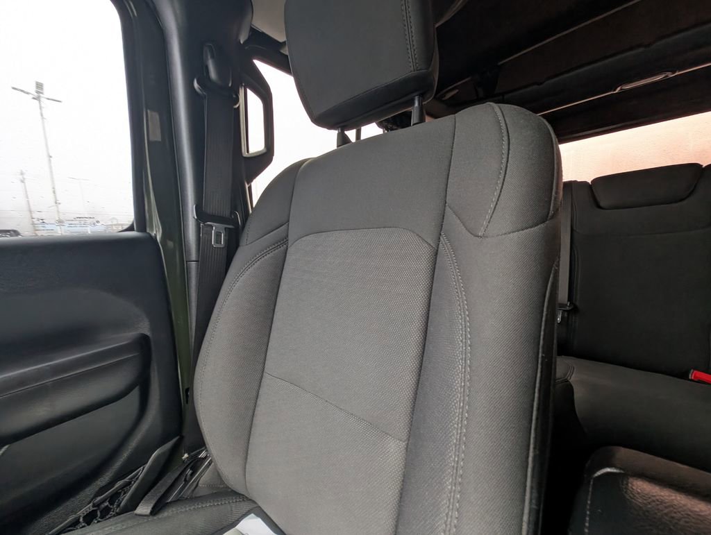 Used 2021 Jeep Wrangler Unlimited Sport image 15
