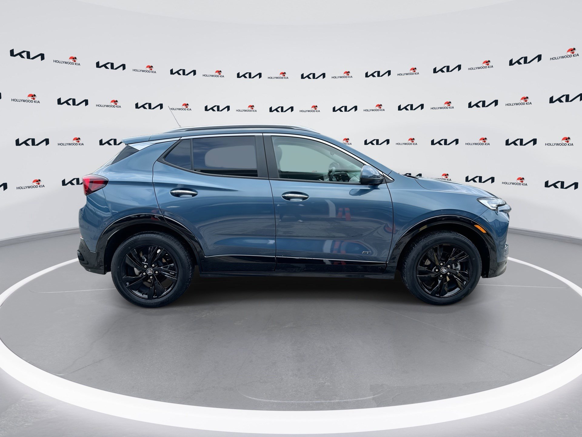 Used 2026 Buick Encore GX Sport Touring w/ Advanced Technology Package FWD image 9