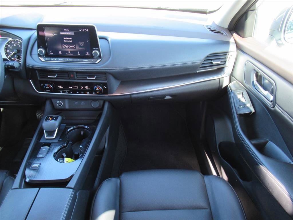 Used 2023 Nissan Rogue SV w/ SV Premium B Package image 13