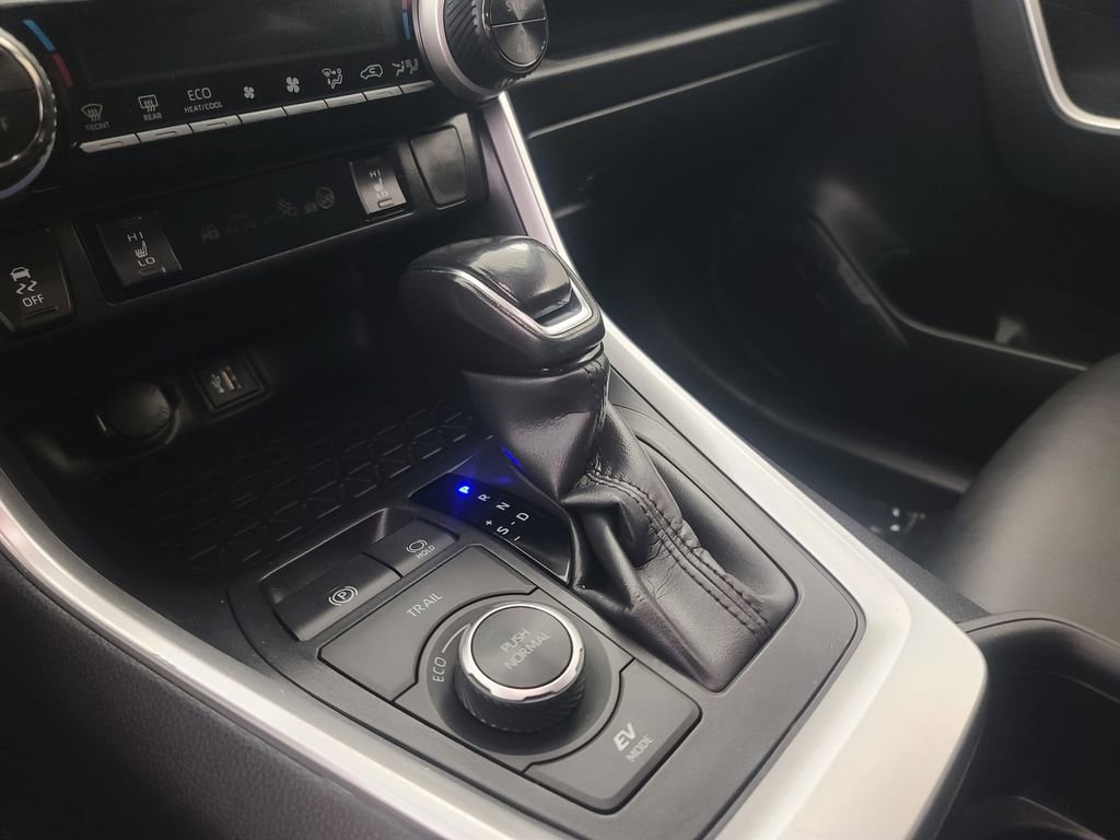 Used 2024 Toyota RAV4 XLE Premium w/ Weather Package image 37