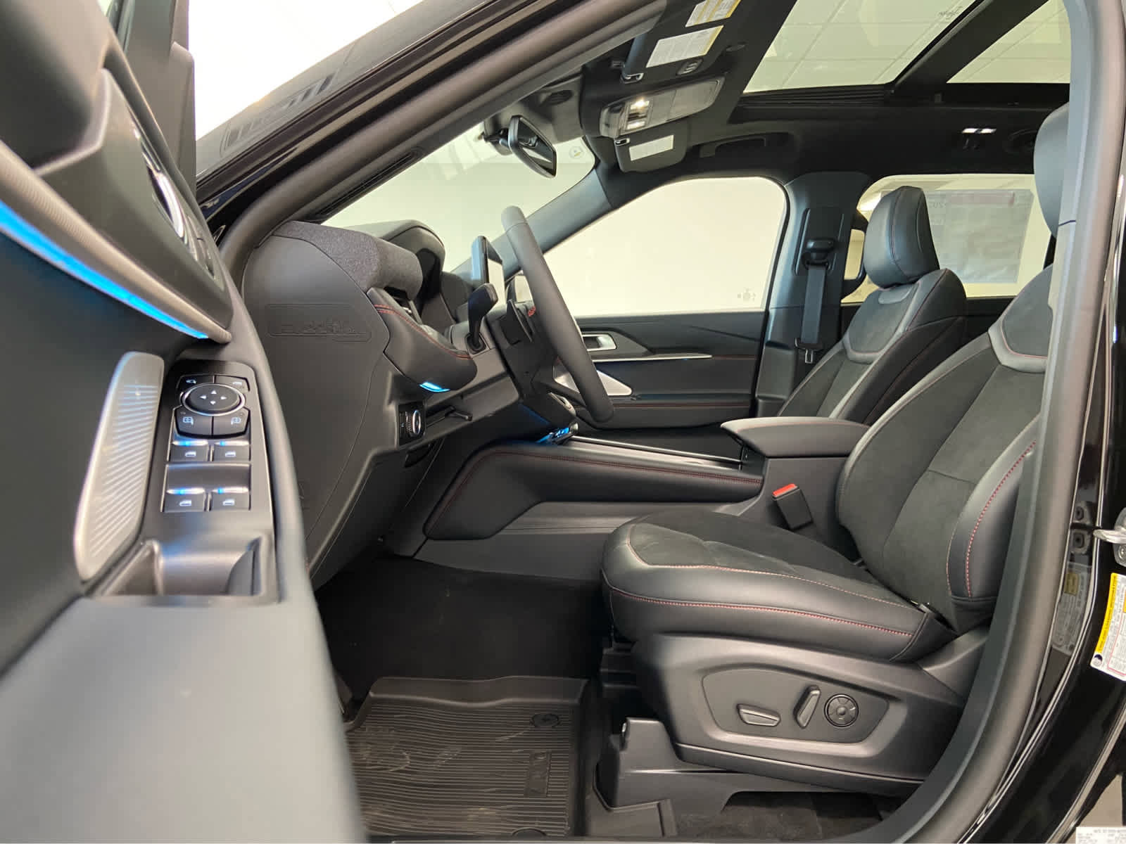 New 2025 Ford Explorer ST image 13